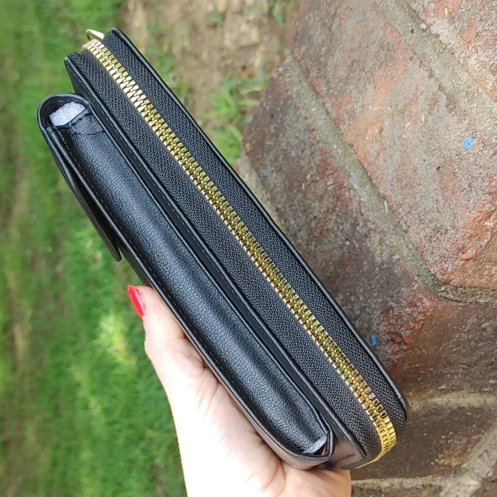 STL Clutch Wallet Crossbody - Picture 5 of 11